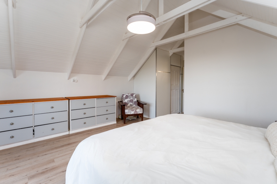 3 Bedroom Property for Sale in Noordhaven Western Cape